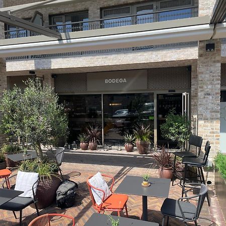 Amber Vista 2 Bedroom Apartments- Supermarket, Coffee Shop, Restaurants & Parking Below คาร์ดิฟฟ์ ภายนอก รูปภาพ